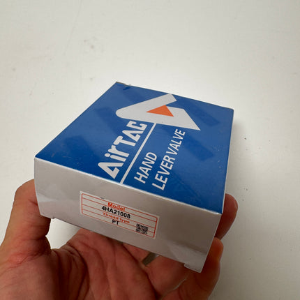 Airtac 4HA210-08: Hand Valve. Toggle Style - 4HA21008
