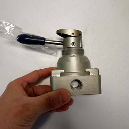 Airtac 4HV330-10: Hand Valve. Rotary Style - 4HV33010L