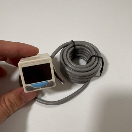 Airtac DPS-N1: Digital display pressure sensor - DPSN1B-10020