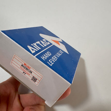 Airtac 4H230C-06: Hand Valve. Toggle Style - 4H230C06