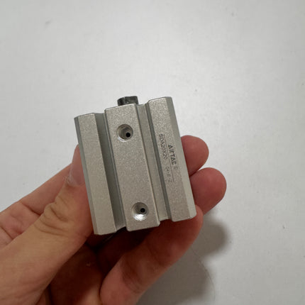 Airtac SDA: Compact Cylinder,Double Acting - SDA20X20