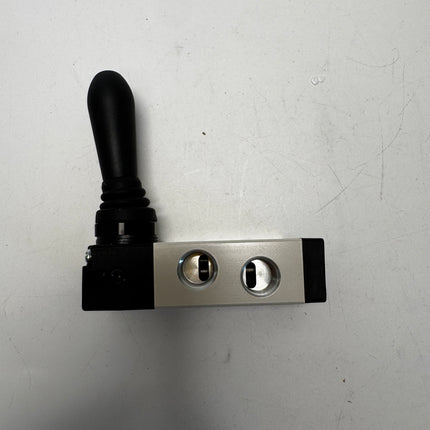 Airtac 4H210-08: Hand Valve. Toggle Style - 4H21008