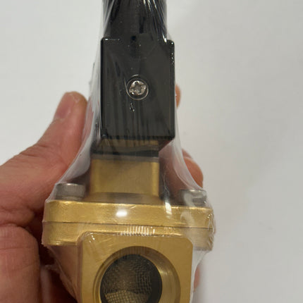 Airtac 2V130-15: 2 Way Solenoid Valve - 2V13015F