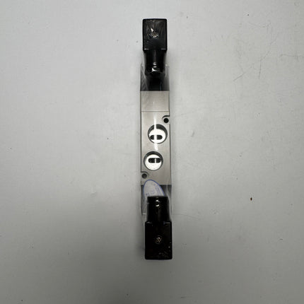 Airtac 4V330P-10: Solenoid Air Valve - 4V330P10B