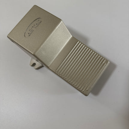 Airtac 4F210-08: Pneumatic Foot Pedal. 5 Way - 4F21008
