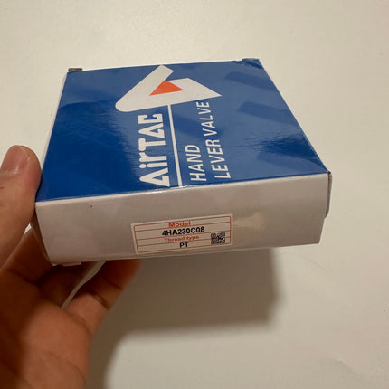 Airtac 4HA230C-08: Hand Valve. Toggle Style - 4HA230C08