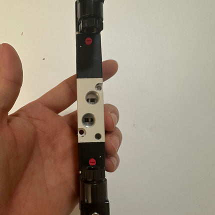 Airtac 4V130C-06: Solenoid Air Valve - 4V130C06EG-W