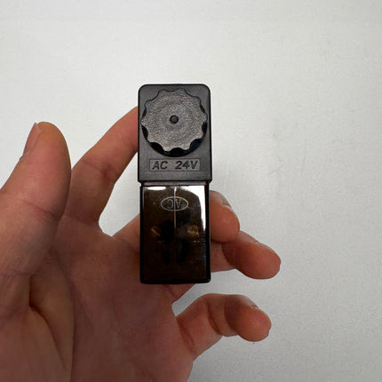 Airtac 4V230P-06: Solenoid Air Valve - 4V230P06ET