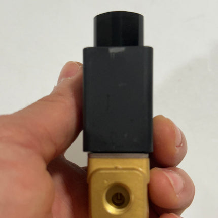 Airtac 2KWH030-06: 2 Way Solenoid Valve - 2KWH03006E