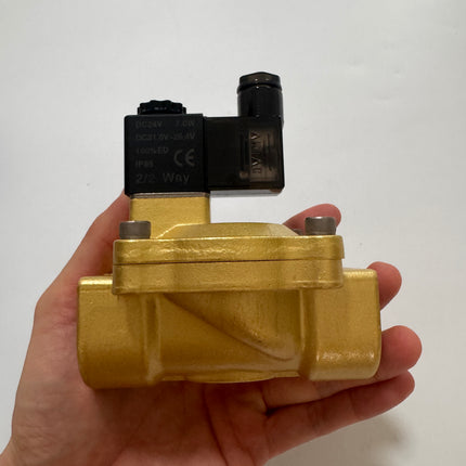 Airtac 2V250-20: 2 Way Solenoid Valve - 2V25020BG