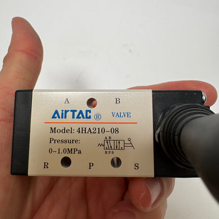 Airtac 4HA210-08: Hand Valve. Toggle Style - 4HA21008