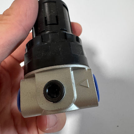 Airtac SDR200-08: Air Pressure Regulator  - SDR20008L2T