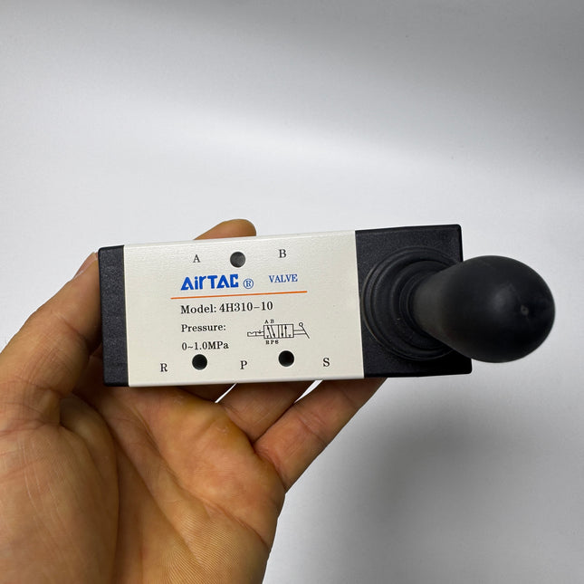 Airtac 4H310-10: Hand Valve. Toggle Style - 4H31010