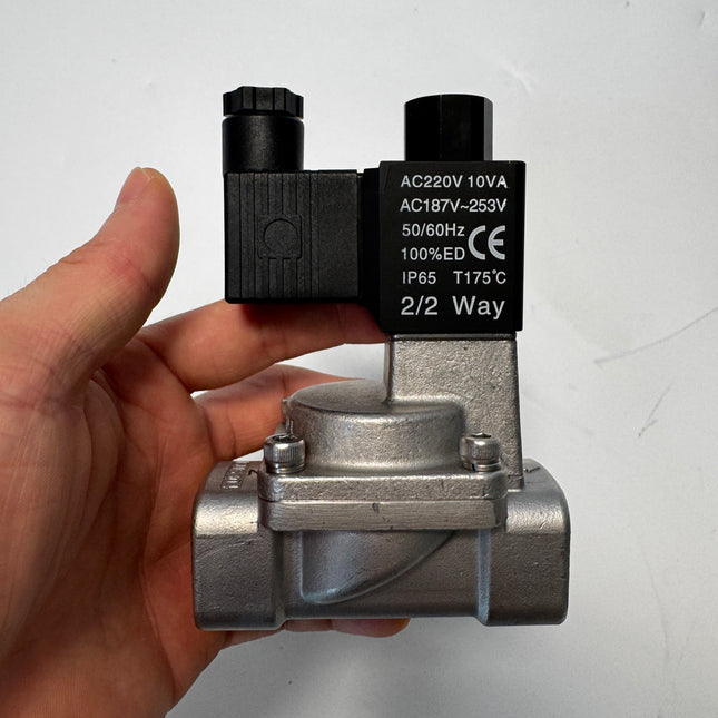 Airtac 2KL200-20: 2 Way Solenoid Valve - 2KL20020AT