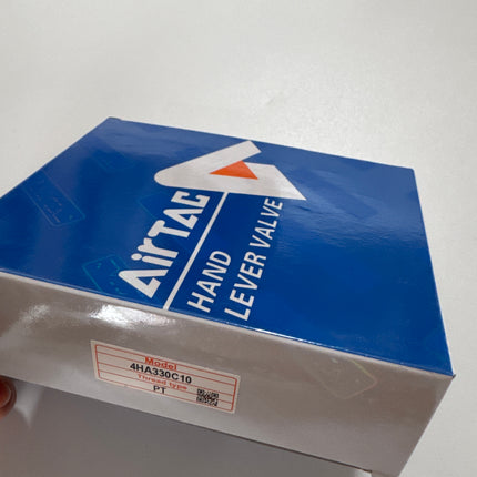 Airtac 4HA330C-10: Hand Valve. Toggle Style - 4HA330C10