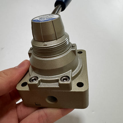 Airtac 4HV210-06: Hand Valve. Rotary Style - 4HV21006