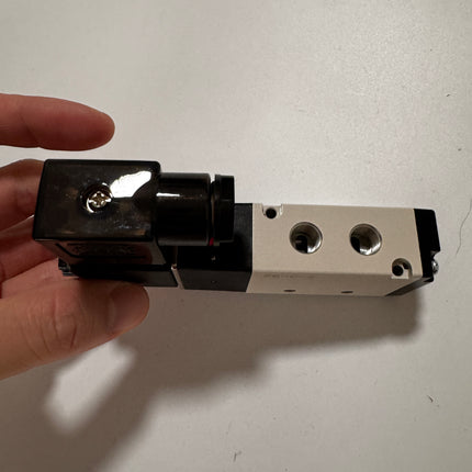 Airtac 4V210-06: Solenoid Air Valve - 4V21006FG