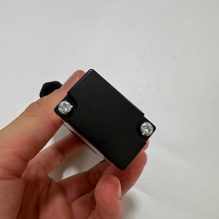 Airtac 4V210-08: Solenoid Air Valve - 4V21008BT