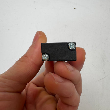 Airtac M5B-05: Manual Valve. Miniature. 5 Way - M5B05