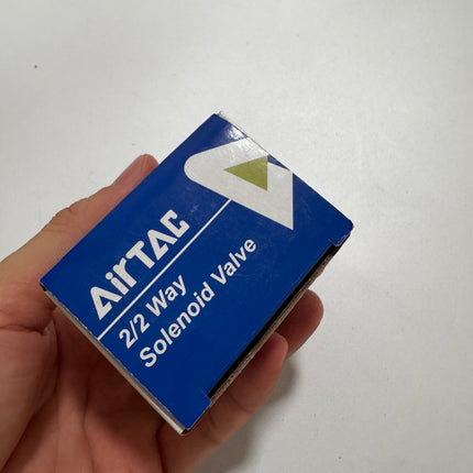 Airtac 2P0250-08: 2 Way Solenoid Valve. Plastic - 2P02508AIG