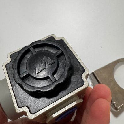 Airtac GAR300: Air Pressure Regulator - GAR30010SG