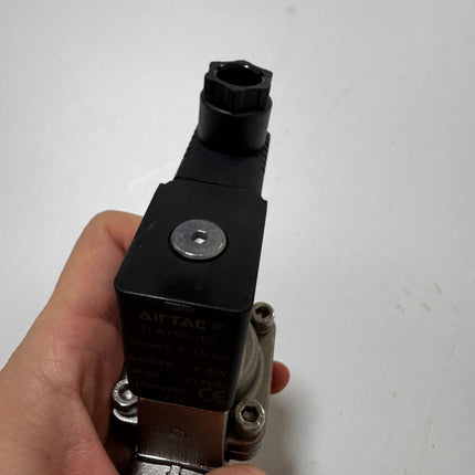 Airtac 2L150: 2 Way Solenoid Valve - 2L15015BG