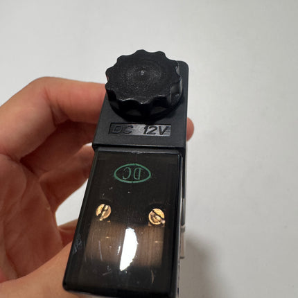 Airtac 4V210-08: Solenoid Air Valve - 4V21008F