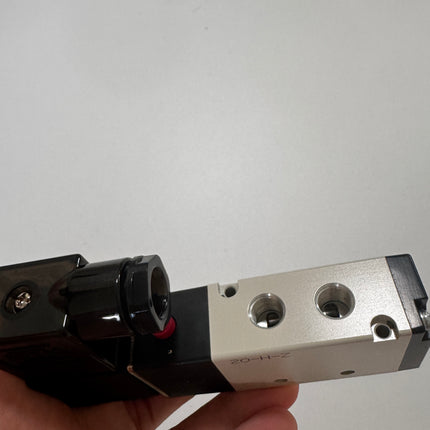 Airtac 4V210-06: Solenoid Air Valve - 4V21006B