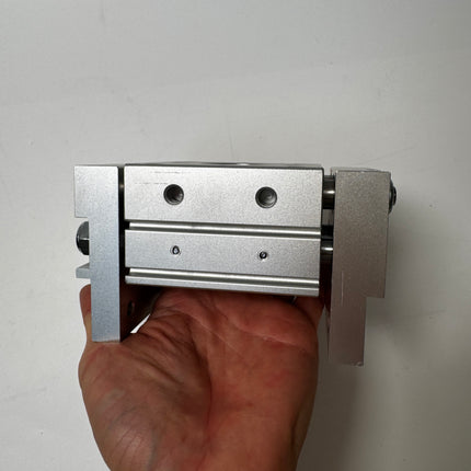 Airtac  HFT Series: Large Aperture Opening Clamp  - HFT25X40S