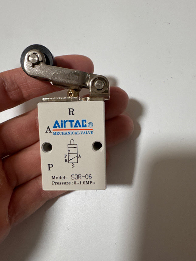 Airtac S3R-06: Manual Valve. 3 Way - S3R06