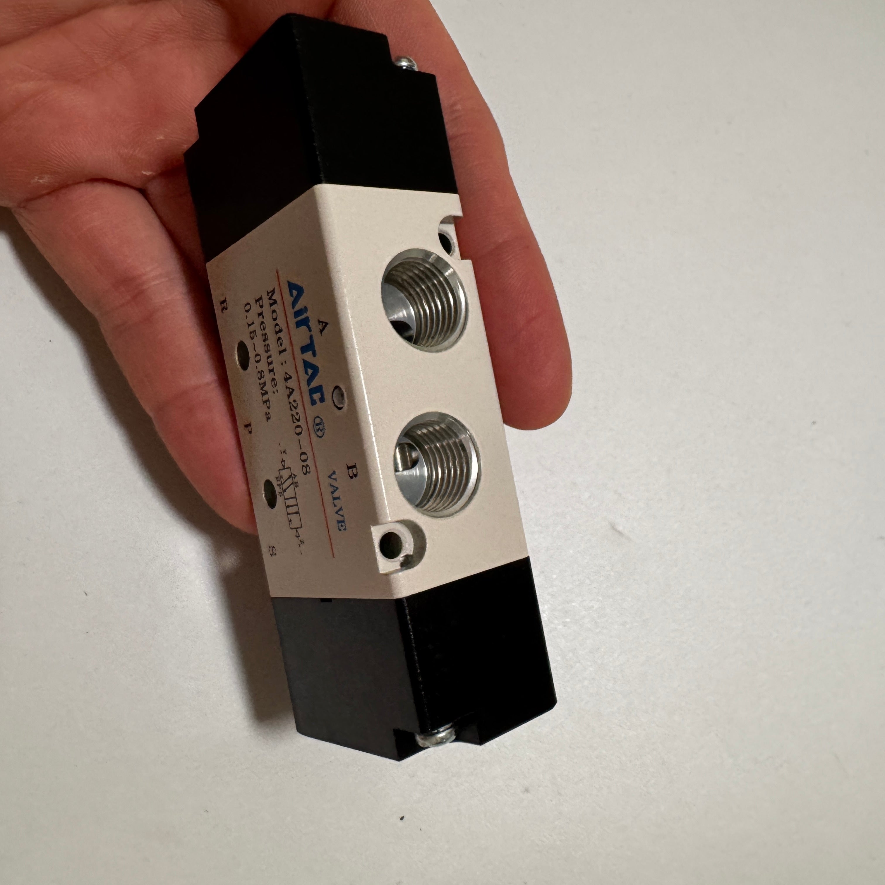 Airtac 4A220-08: Air Pilot Valve, 5 Way - 4A22008