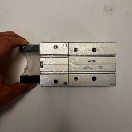 Airtac  HFR series: open and close type pneumatic finger  - HFR32