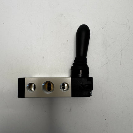 Airtac 4H210-08: Hand Valve. Toggle Style - 4H21008