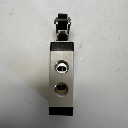 Airtac M5R210-08: Manual Valve. 5 Way - M5R21008