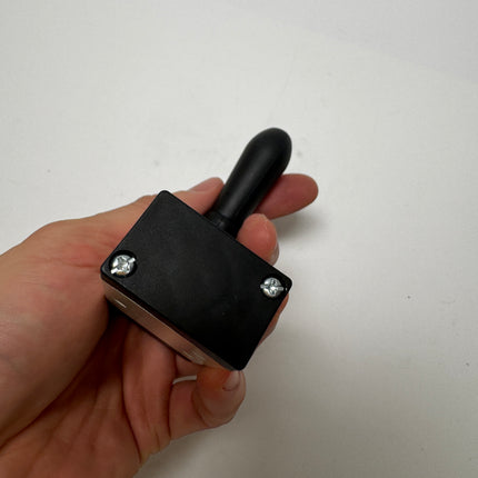 Airtac 4HA210-08: Hand Valve. Toggle Style - 4HA21008