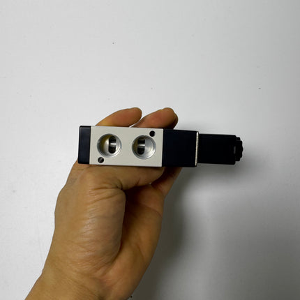 Airtac 3V310-10-NO: Solenoid valve(3/2 way) - 3V31010NOC