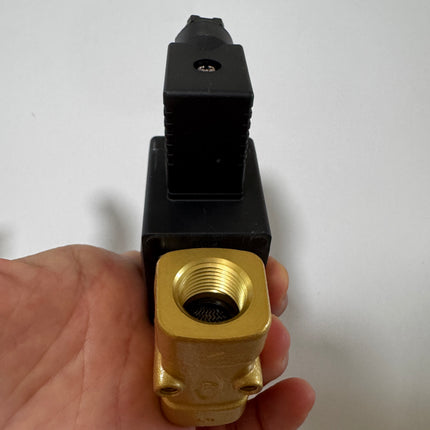 Airtac 2W050-10: 2 Way Solenoid Valve - 2W05010BT