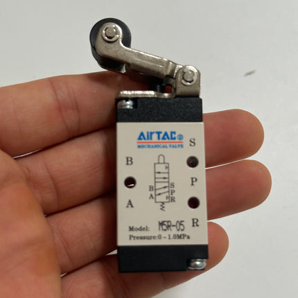 Airtac M5R-05: Manual Valve. Miniature. 5 Way - M5R05