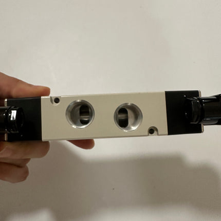 Airtac 4V420-15: Solenoid Air Valve - 4V42015B