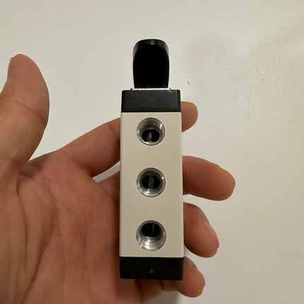 Airtac M5D210-06: Manual Valve. 5 Way - M5D21006