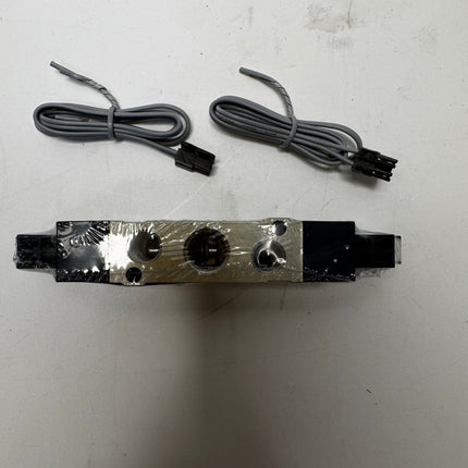 Airtac 7V220-08: Solenoid Air Valve  - 7V22008C050