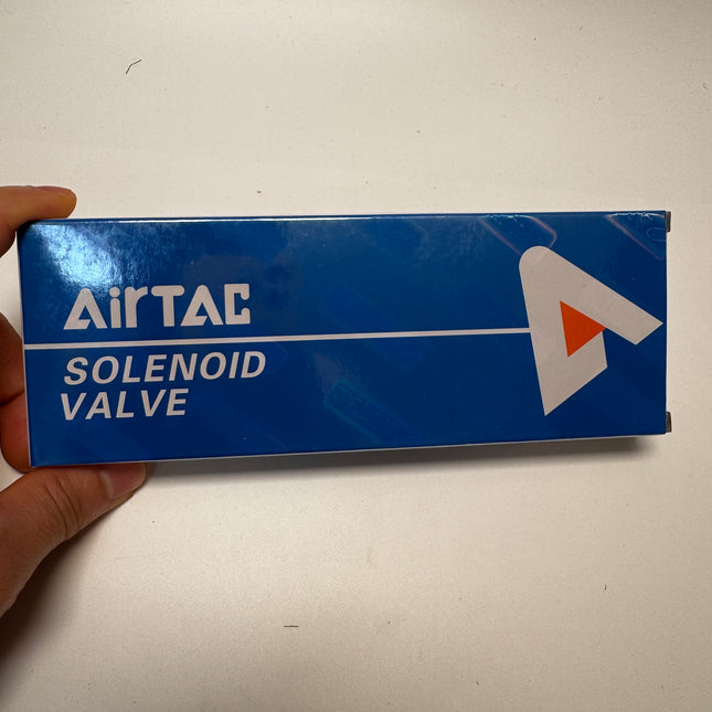 Airtac 4V230E-08: Solenoid Air Valve - 4V230E08B