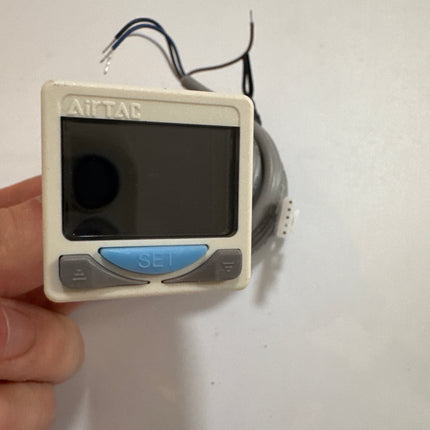 Airtac DPSN1: Digital display pressure sensor- DPSN110020