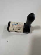 Airtac 4H230C-08: Hand Valve. Toggle Style - 4H230C08