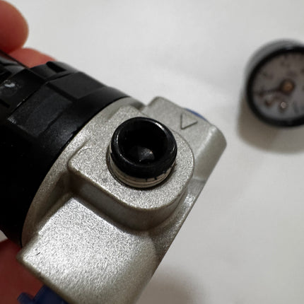 Airtac SDR100-06: Air Pressure Regulator  - SDR10006J1