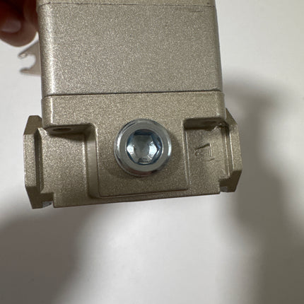 Airtac GPR20006HN: Precision Air Regulator  - GPR20006HT