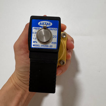 Airtac 2W200-20: 2 Way Solenoid Valve - 2W20020B