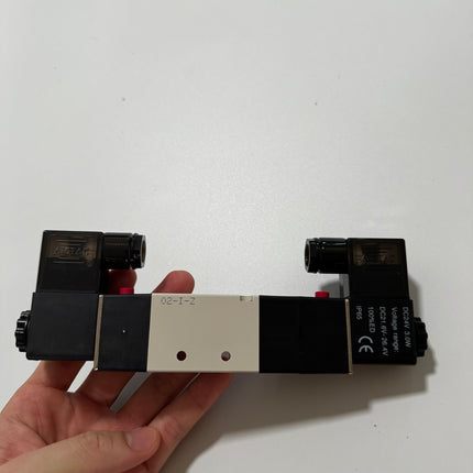 Airtac 4V230E-08: Solenoid Air Valve - 4V230E08BT