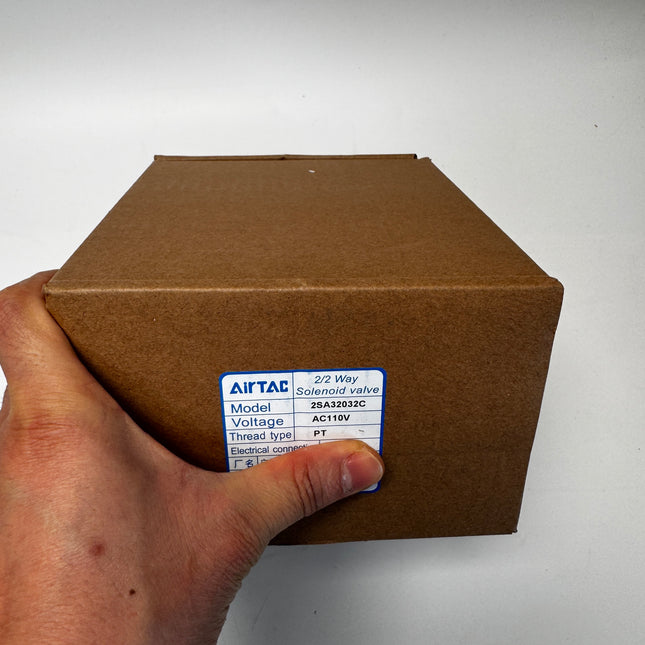 Airtac 2S320-32: 2 Way Solenoid Valve - 2S32032C