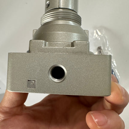 Airtac 4HV210-06: Hand Valve. Rotary Style - 4HV21006L